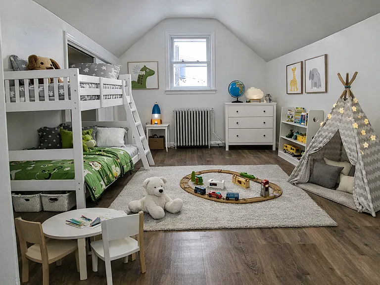 Bedroom #3 (virtually staged)