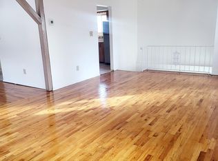 14937 259th St, Rosedale, NY 11422