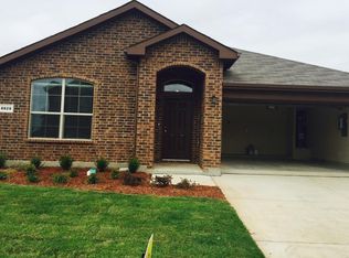 8925 Cold Harbor St, Fort Worth, TX 76123
