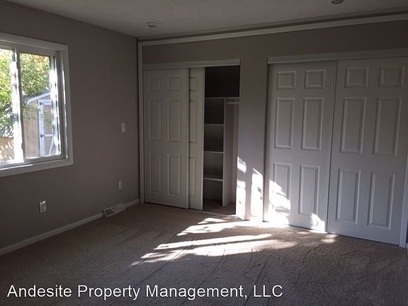 2nd image of 1388 Villa Dr