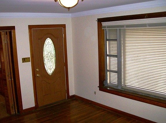 2nd image of 421 Gardere Ave