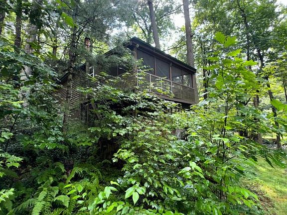 5th image of 51 Sulpher Springs Rd
