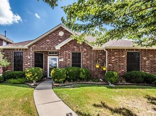 514 Binkley Ct, Mesquite, TX 75181