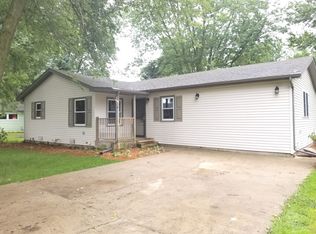 126 N 5620w Rd, Kankakee, IL 60901