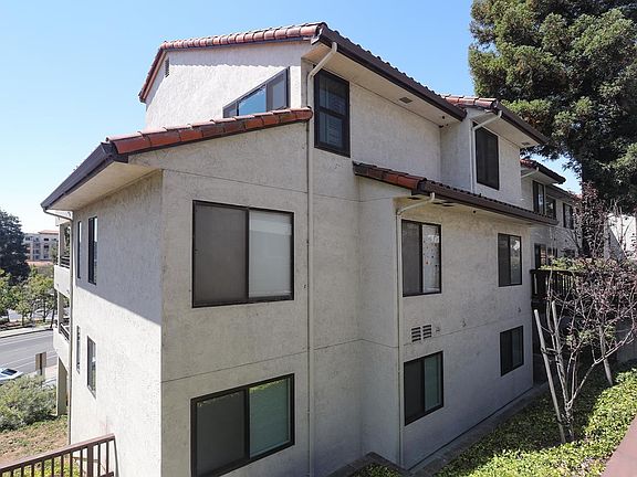 3rd image of 22135 Sevilla Rd APT 47