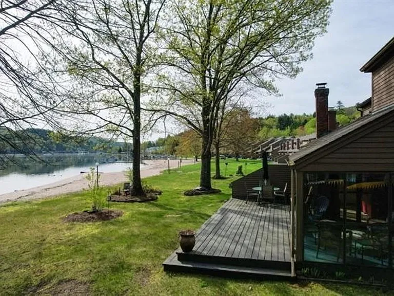 15 Manor Estates Dr #1 — Photo 17