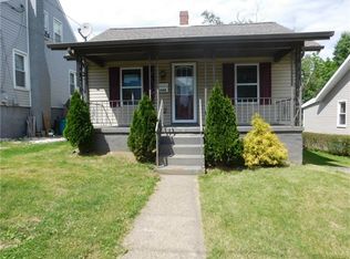 1040 Arch St, Washington, PA 15301
