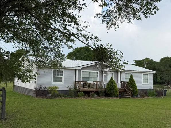 29480 Skymac Ranch Rd, Hempstead, TX 77445