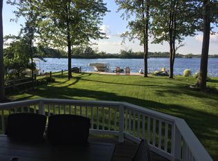 3414 Ponemah Dr, Fenton, MI 48430