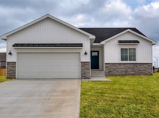 5380 Brook View Ave, Des Moines, IA 50317