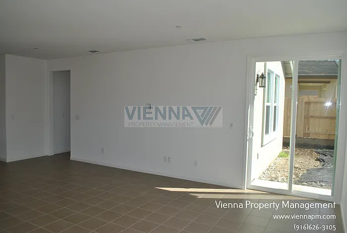 101 Chesapeake Ct — Photo 12