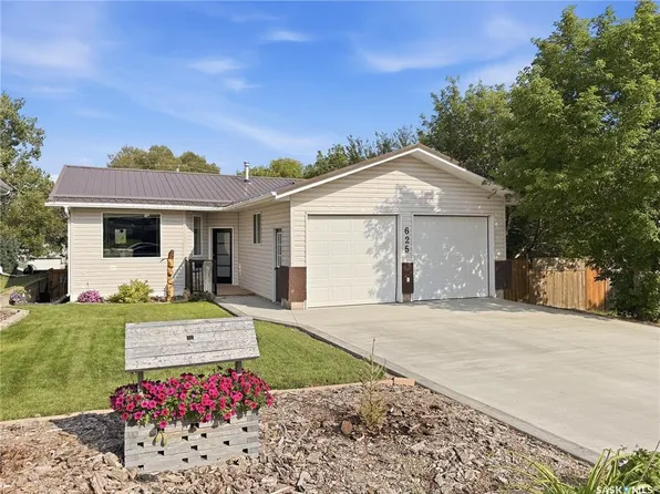 625 7th AVENUE NE, Swift Current, SK S9H 2N8