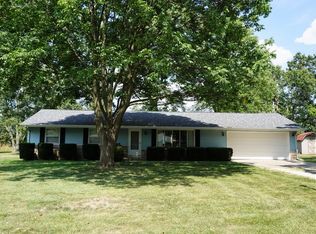 710 W Woodland Dr, Saint Joseph, IL