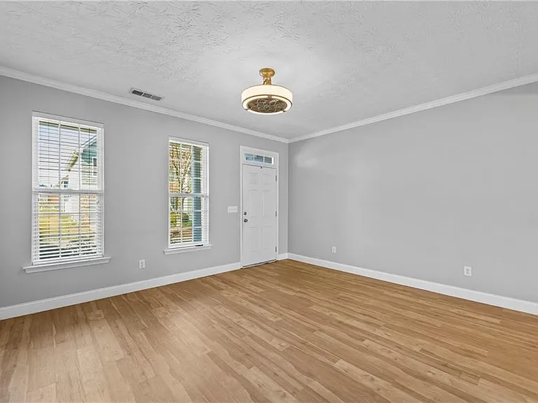 6616 Splashwater Dr — Photo 8