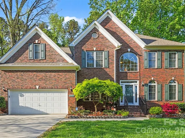 16919 Laureate Rd, Huntersville, NC 28078