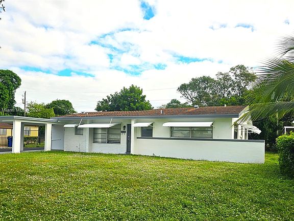 2nd image of 1720 NW 28th Ave