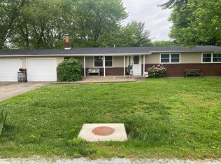 115 Parish Ln, Damiansville, IL 62215