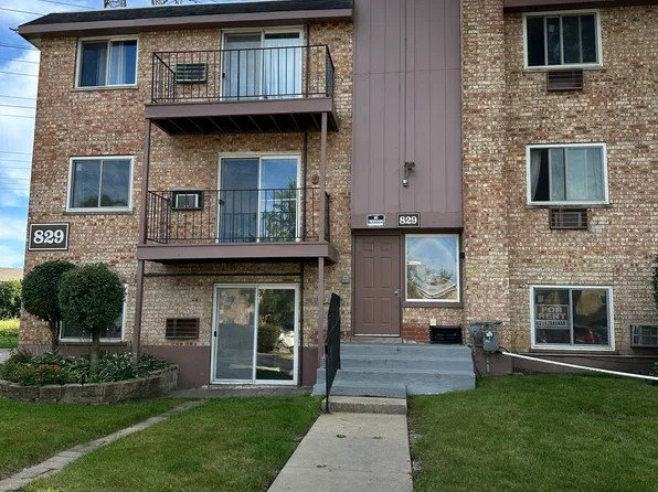 829 W College Blvd APT 101, Addison, IL 60101