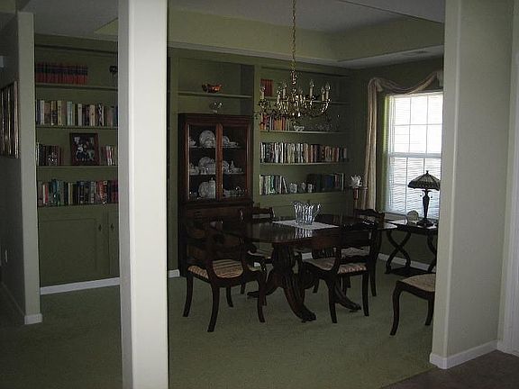 3rd image of 722 Covey Ct
