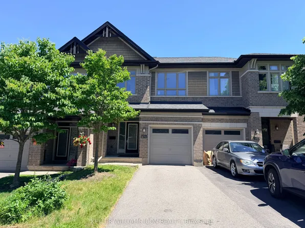 871 Fletcher Cir, Ottawa, ON K2T 0B8