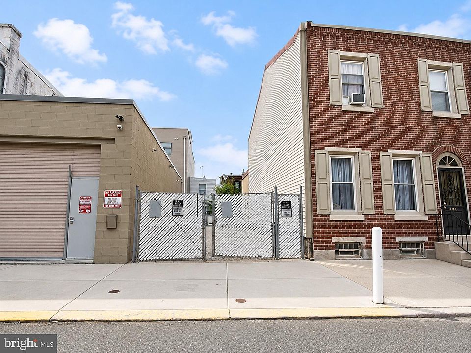1st image of 2666 Mercer St