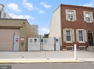 2666 Mercer St, Philadelphia, PA 19125
