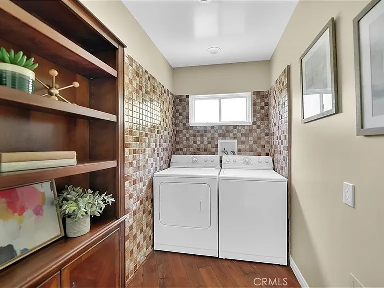 714 Oceanview Dr — Photo 10
