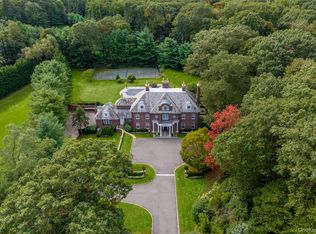 8 Vista Lane, Brookville, NY 11545