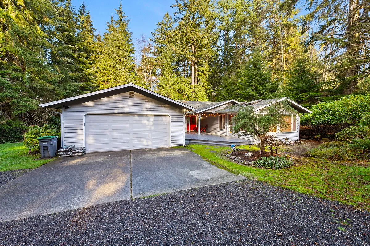 Building Photo - 4928 Cascade Pl
