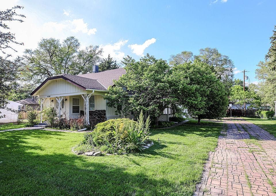 8388 ster St Omaha NE Zillow