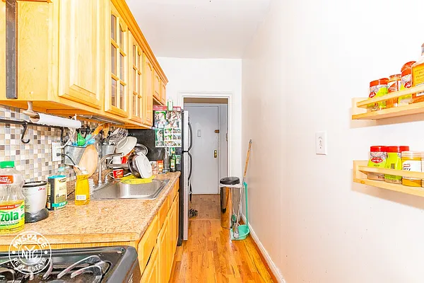 Rented by MySpaceNYC | media 8