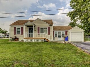 3280 W Westminster Ave, Decatur, IL 62522