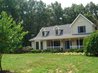 105 T Court Cir, Dover, TN 37058