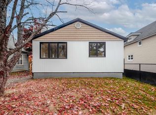19 Louisa St, Sydney, NS B1P 6E9