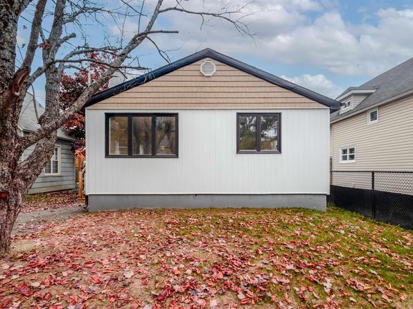 19 Louisa St, Sydney, NS B1P 6E9