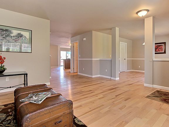 3rd image of 1885 Johnson Ave