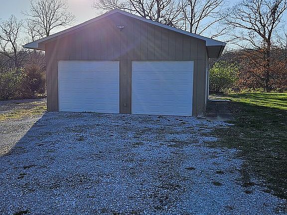 2-car detached garage 