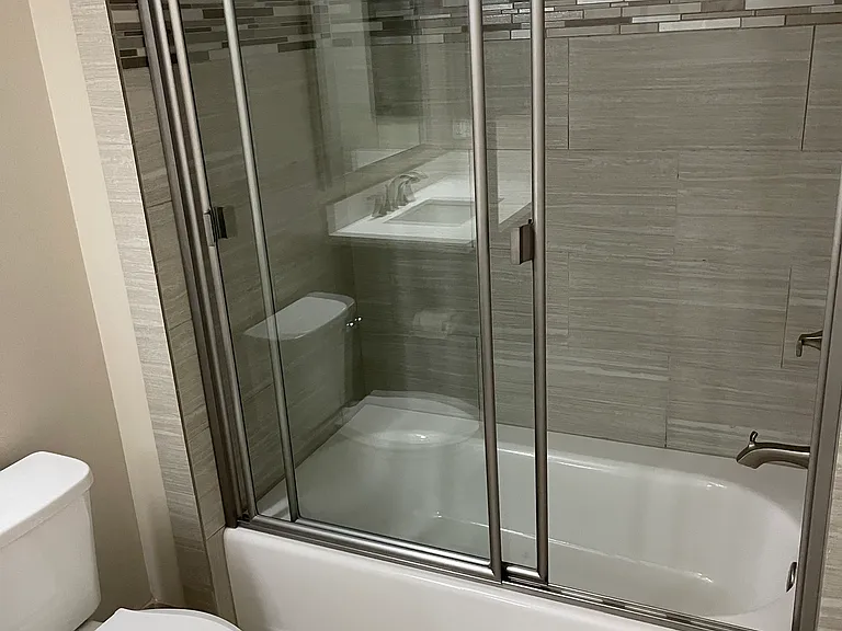 10850 Bloomfield St #306 — Photo 9