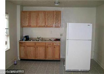 2nd image of 35 Center Sq APT 203