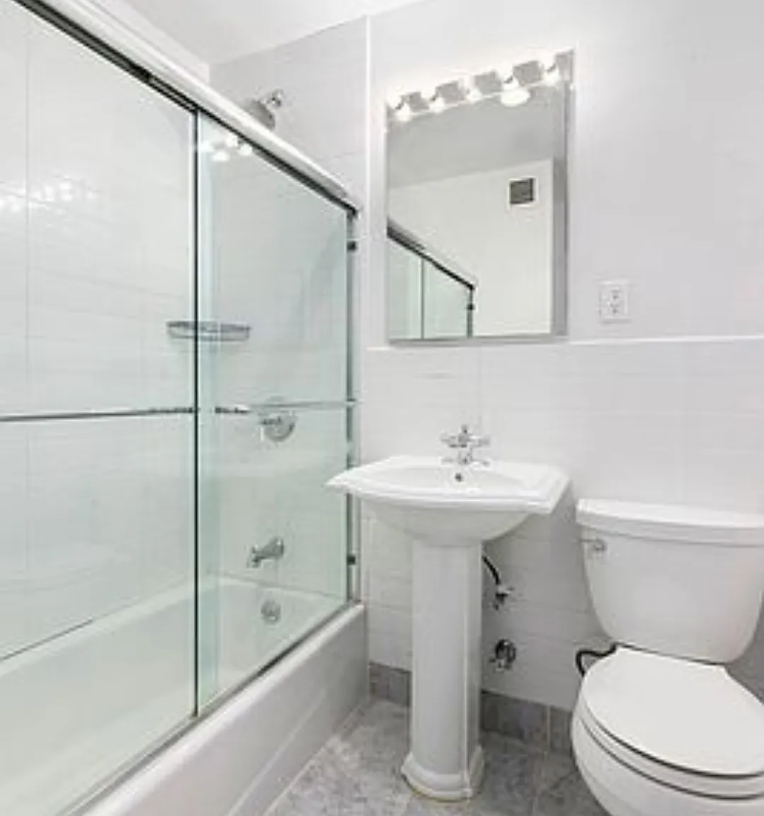150 West 47th Street — Photo 3