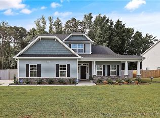 6932 Running Fox Rd, Hope Mills, NC 28348