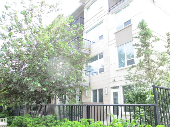 9907 91st Ave NW #408, Edmonton, AB T6E 2T7