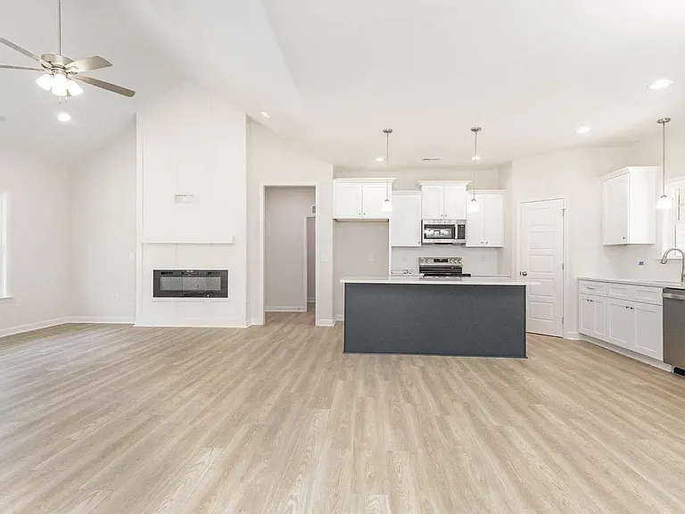 4024 N State Highway 581 — Photo 10
