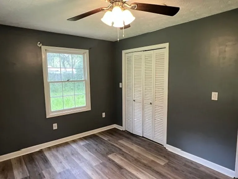 510 S May St — Photo 10