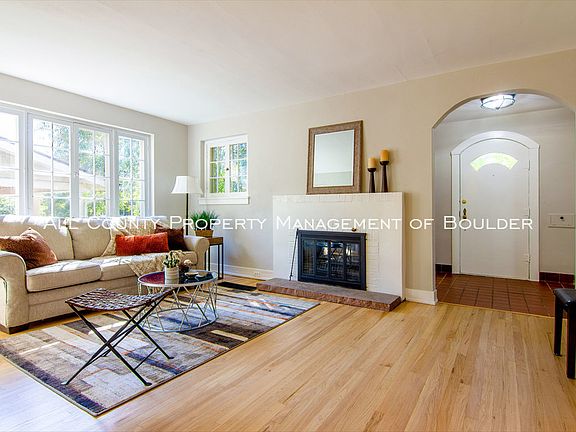 3rd image of 711 Mapleton Ave
