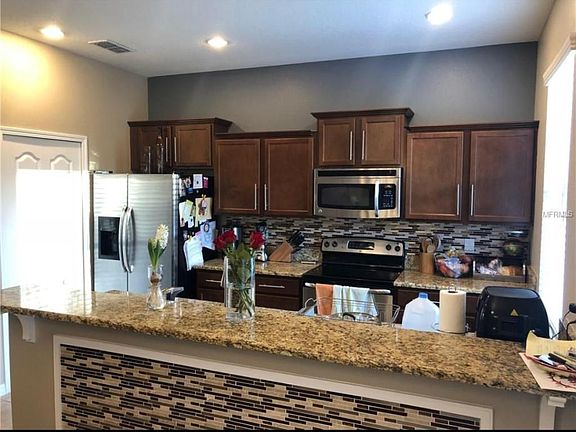 5th image of 11175 Savannah Landing Cir