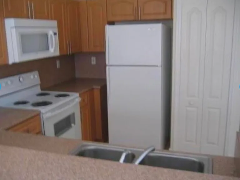 2650 SE 16th Ter #100 — Photo 5