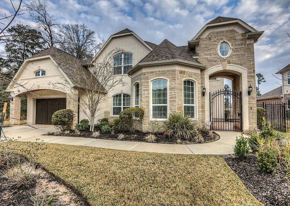 1st image of 66 Shallowford Pl