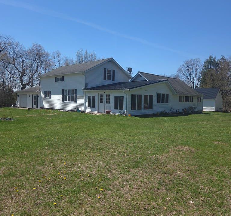 1st image of 766 Paul Hollow Rd