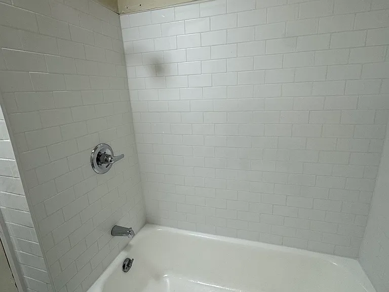 23 S Stricker St #1R — Photo 11
